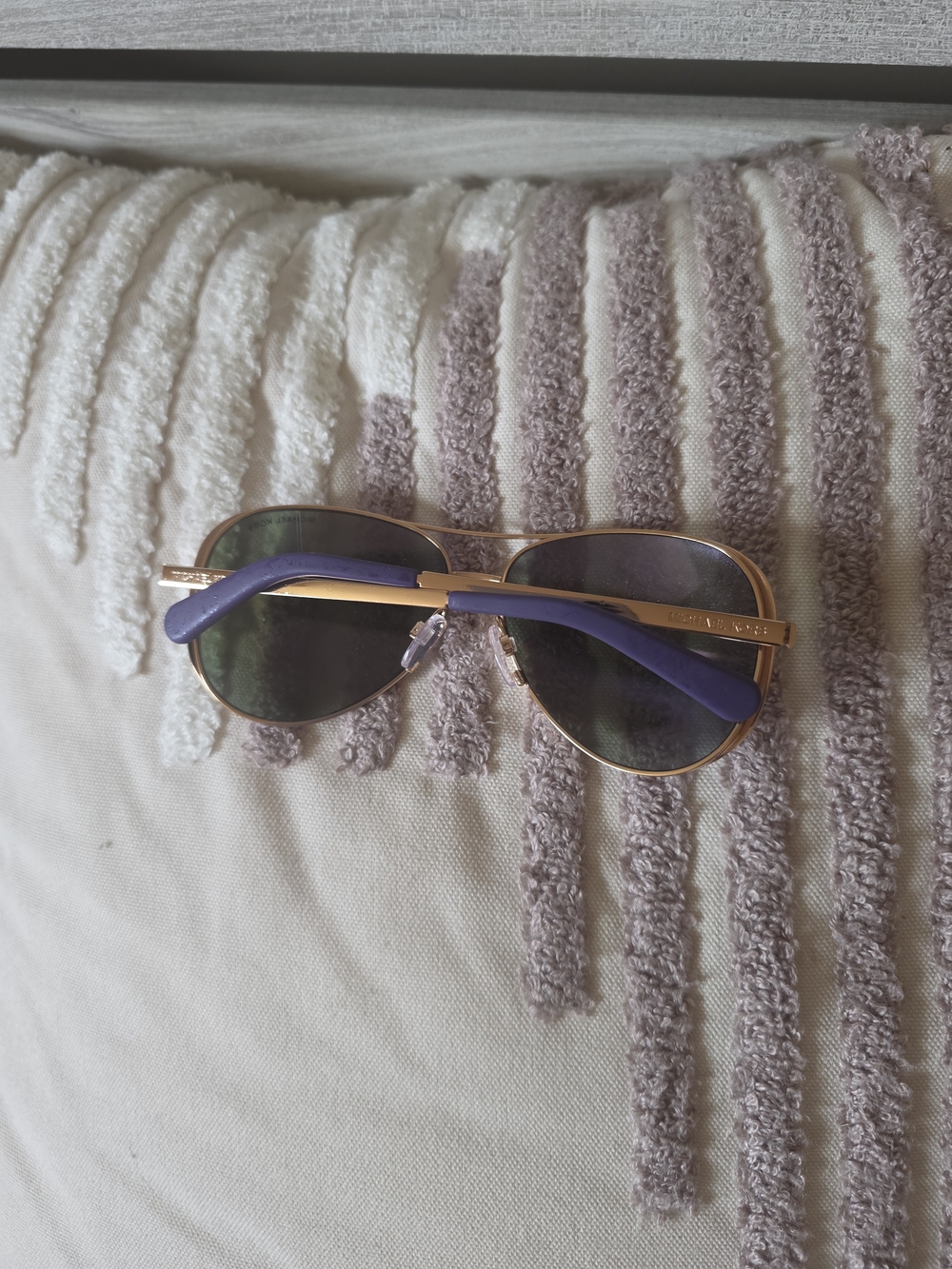 Michael Kors Women's Gold Frame Purple Mirrored Aviator Sunglasses - Picture 4 of 7